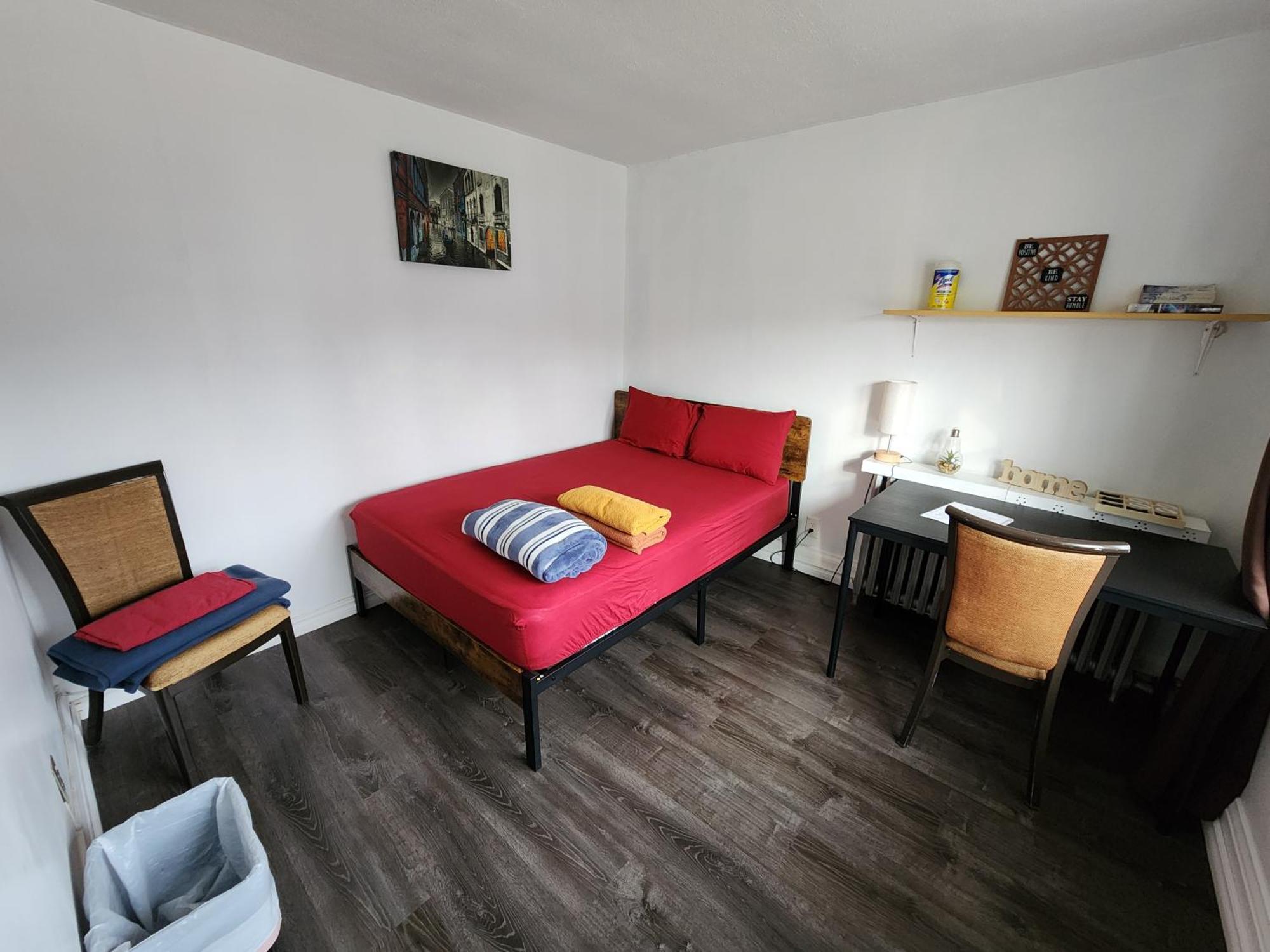 Affordable/Quiet Private Room تورونتو المظهر الخارجي الصورة