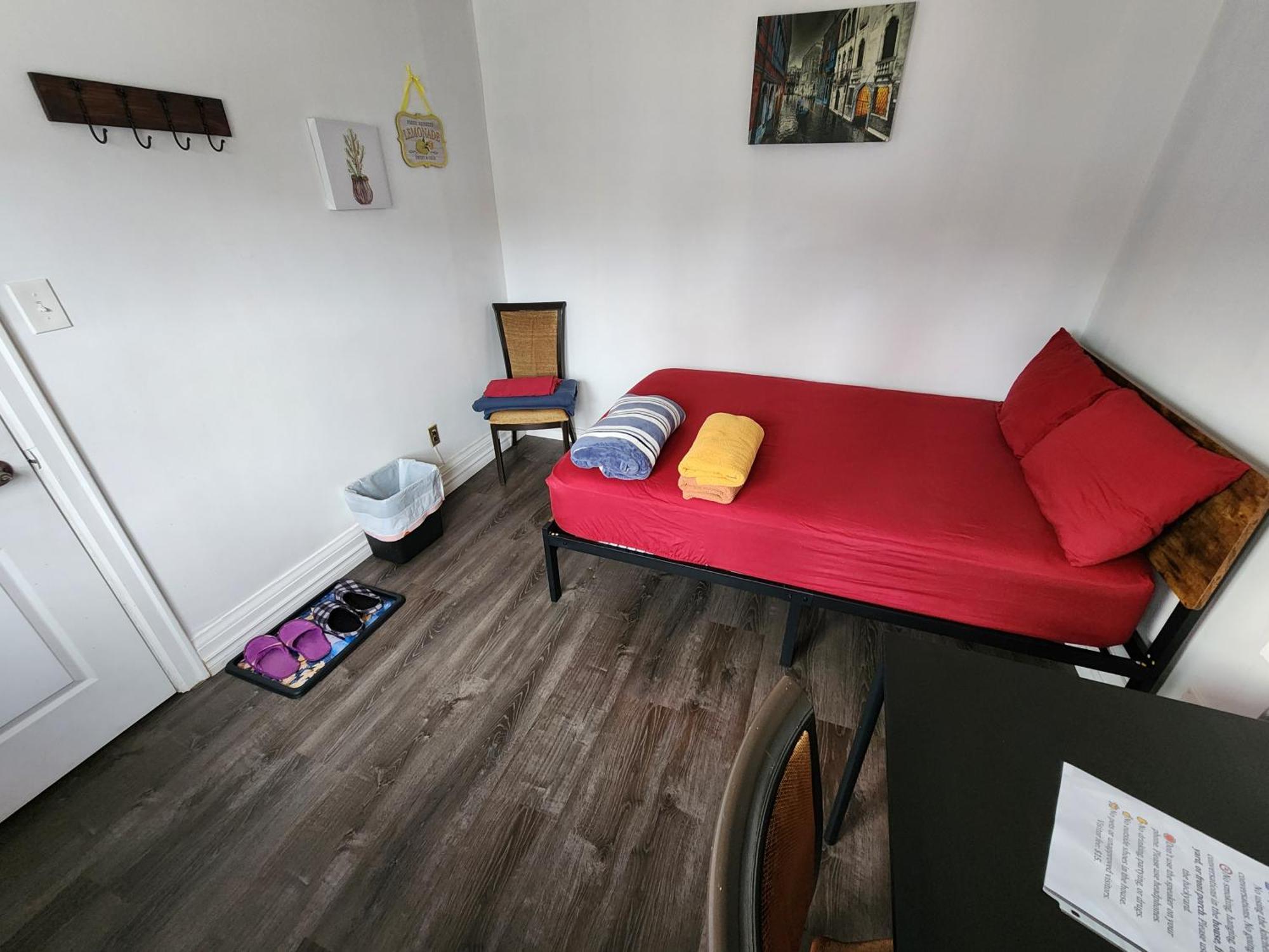Affordable/Quiet Private Room تورونتو المظهر الخارجي الصورة